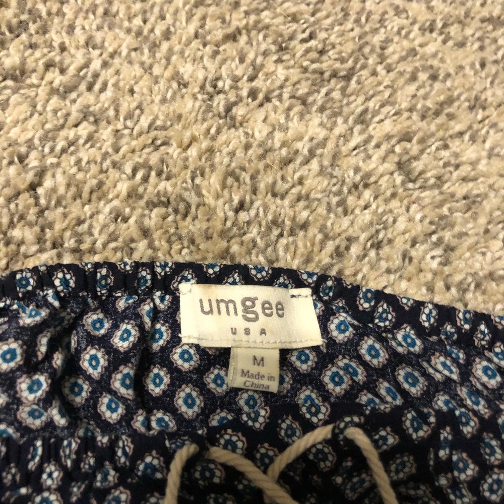 Blue Printed top - Picture 2 of 2